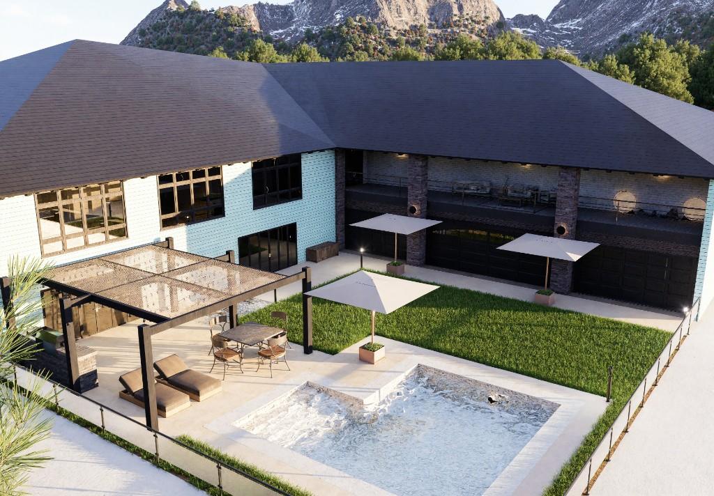 Outdoor Living + Pool